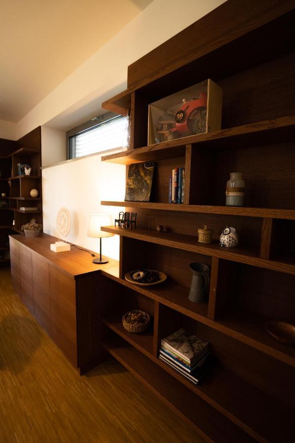 Black Field Apartment Brno Buitenkant foto