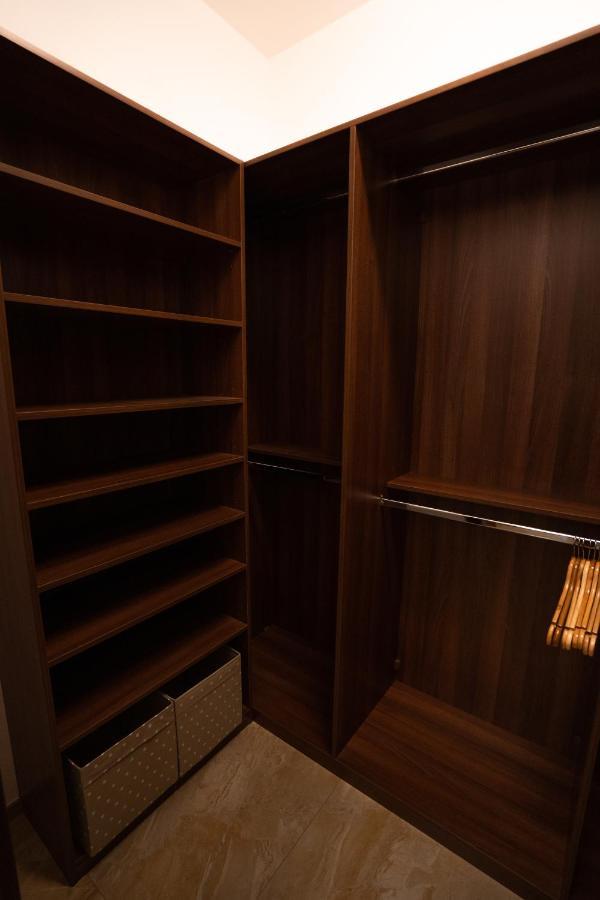 Black Field Apartment Brno Buitenkant foto